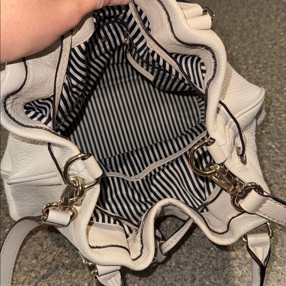 Kate spade slouchy bucket purse - Picture 4 of 5